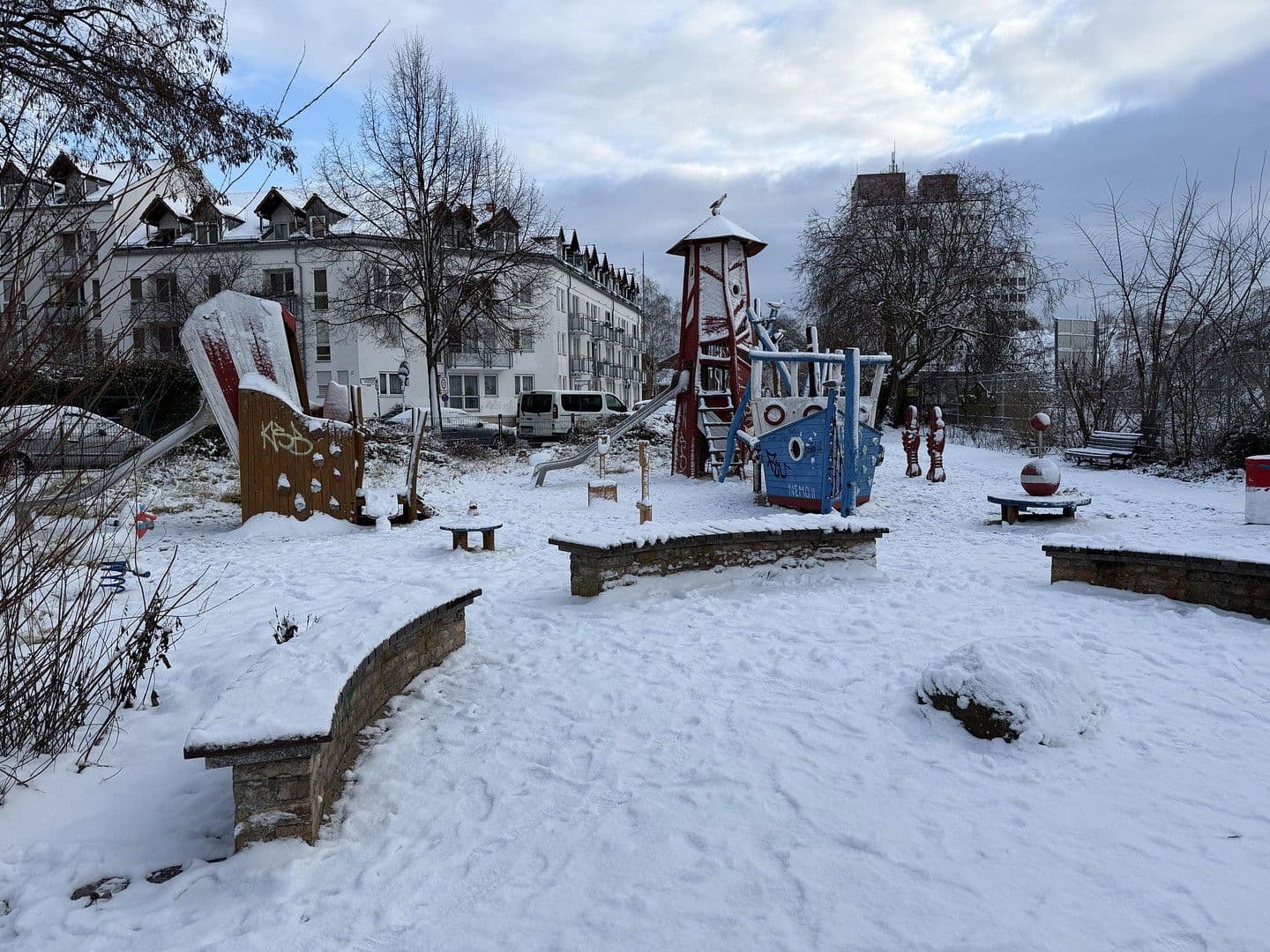 Prenájom bytu 2-izbový 56 m², Berlin, Berlín Prenájom bytu 2-izbový 56 m², Berlin, Berlín