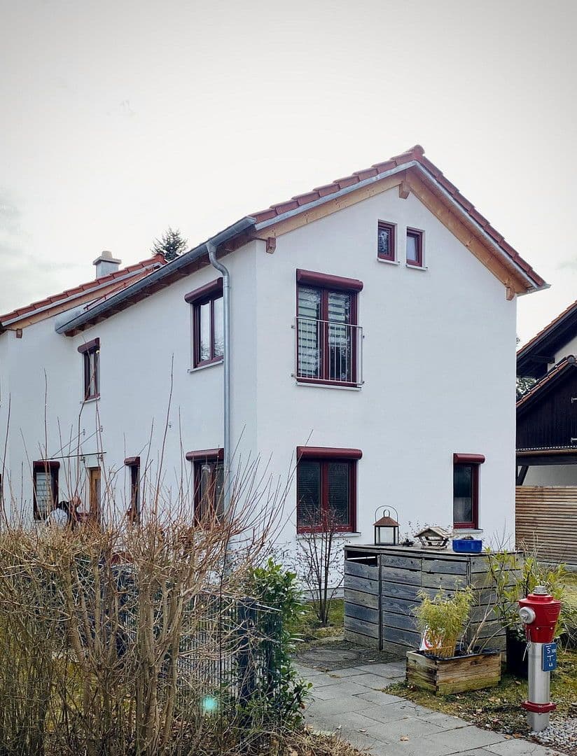 Predaj domu 168 m², pozemek 515 m², Feldkirchen bei München, Bavorsko Predaj domu 168 m², pozemek 515 m², Feldkirchen bei München, Bavorsko