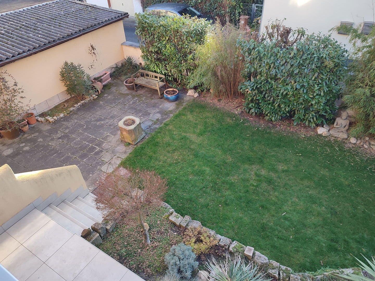 Prenájom bytu 4-izbový 92 m², Brühl, Bádensko-Wurttembersko Prenájom bytu 4-izbový 92 m², Brühl, Bádensko-Wurttembersko