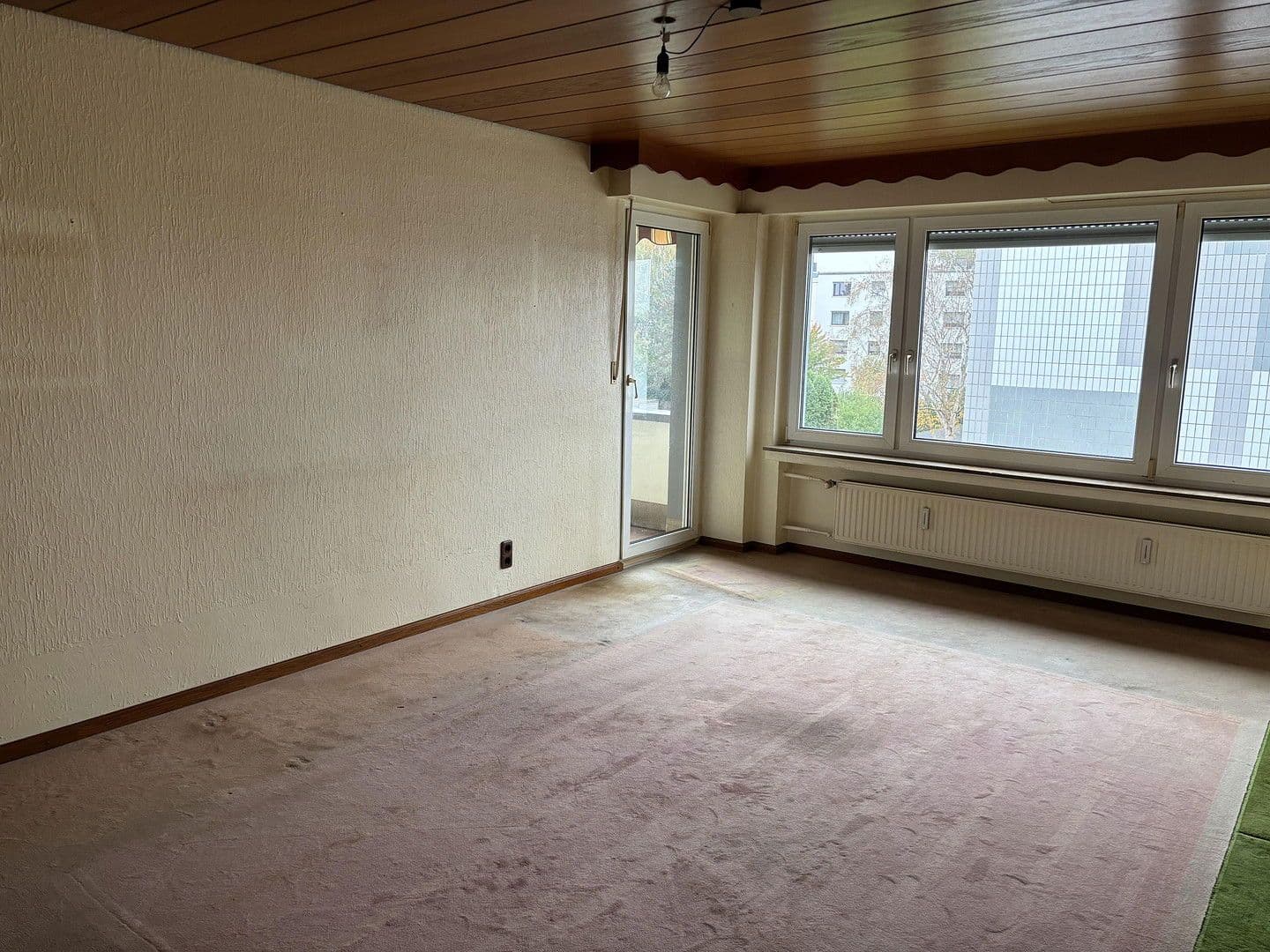 Predaj bytu 3-izbový 75 m², Kerpen, Severné Porýnie - Westfálsko Predaj bytu 3-izbový 75 m², Kerpen, Severné Porýnie - Westfálsko