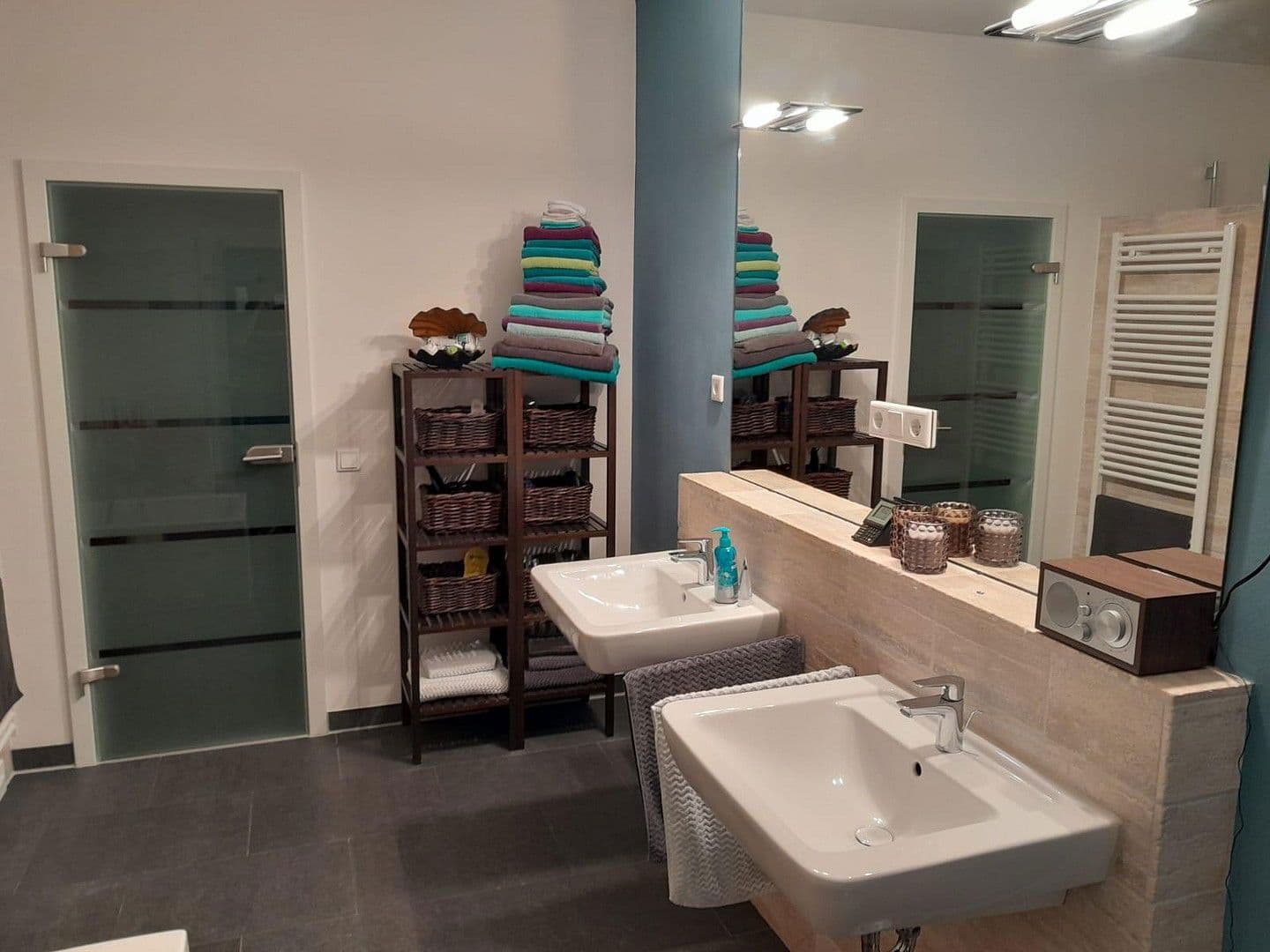 Prenájom bytu 3-izbový 121 m², St. Leon-Rot, Bádensko-Wurttembersko Prenájom bytu 3-izbový 121 m², St. Leon-Rot, Bádensko-Wurttembersko