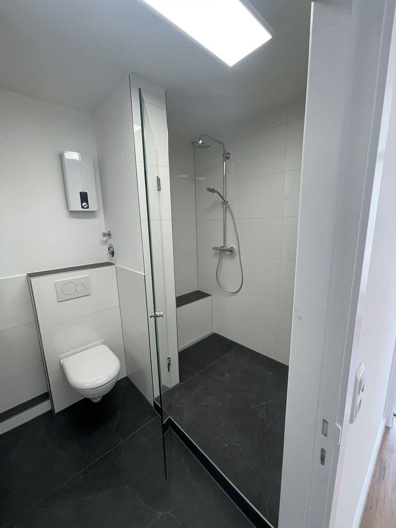 Prenájom bytu 4-izbový 98 m², Reinbek, Šlezvicko-Holštajnsko Prenájom bytu 4-izbový 98 m², Reinbek, Šlezvicko-Holštajnsko