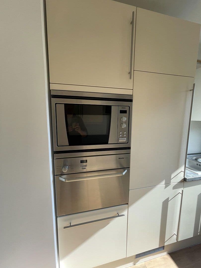 Prenájom bytu 4-izbový 98 m², Reinbek, Šlezvicko-Holštajnsko Prenájom bytu 4-izbový 98 m², Reinbek, Šlezvicko-Holštajnsko