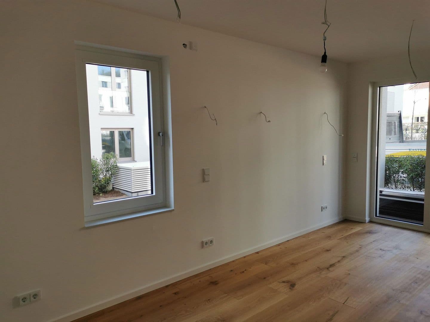 Prenájom bytu 5-izbový 173 m², Kronberger Strasse, Bad Soden am Taunus, Hesensko Prenájom bytu 5-izbový 173 m², Kronberger Strasse, Bad Soden am Taunus, Hesensko