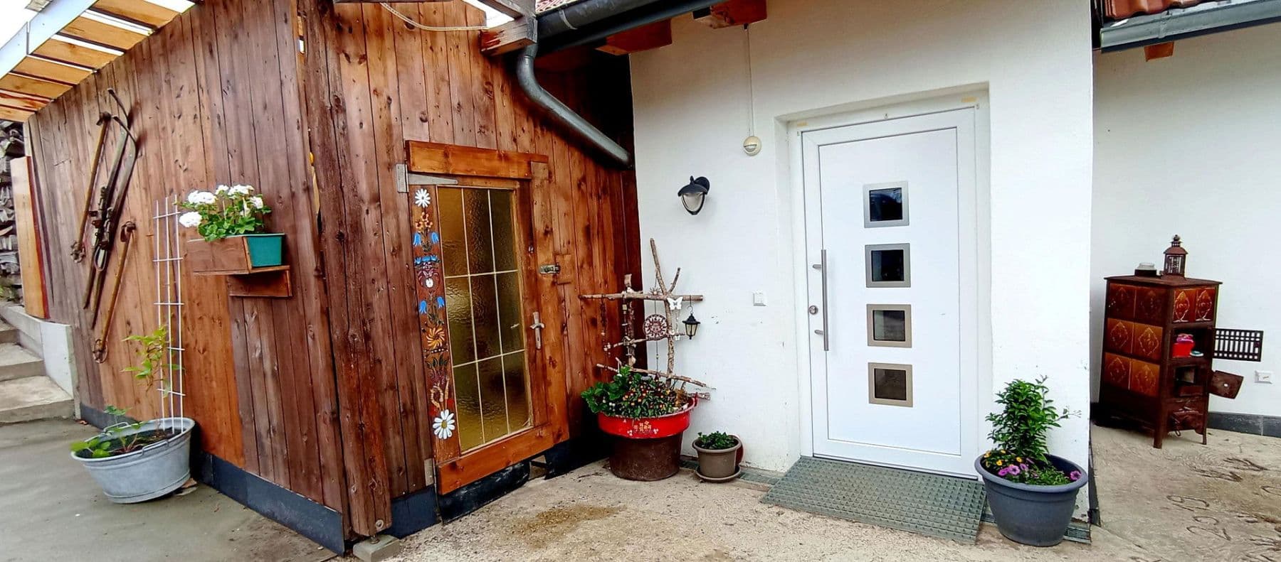 Predaj domu 390 m², pozemek 23.963 m², Friedenweiler, Bádensko-Wurttembersko Predaj domu 390 m², pozemek 23.963 m², Friedenweiler, Bádensko-Wurttembersko