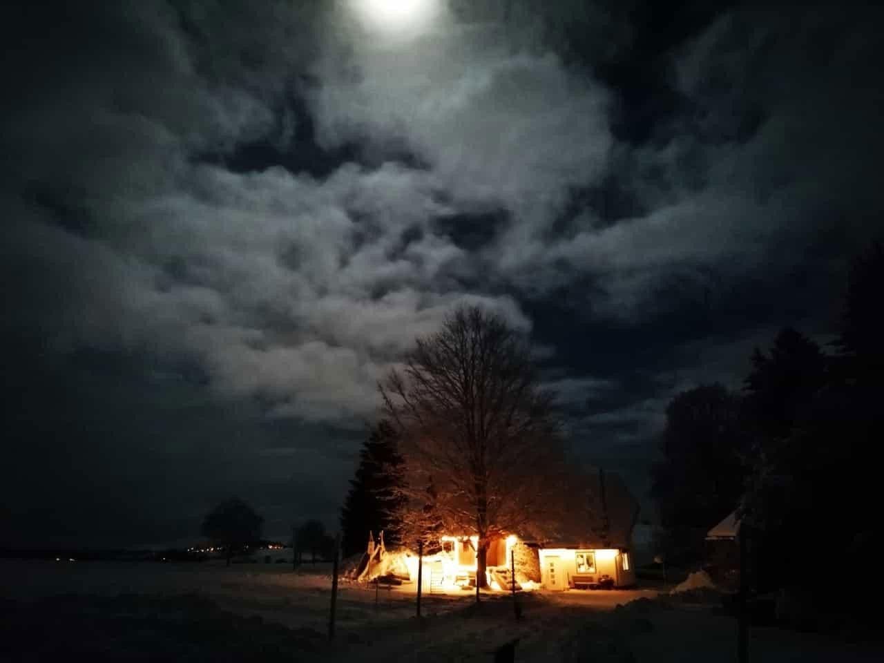 Predaj domu 390 m², pozemek 23.963 m², Friedenweiler, Bádensko-Wurttembersko Predaj domu 390 m², pozemek 23.963 m², Friedenweiler, Bádensko-Wurttembersko