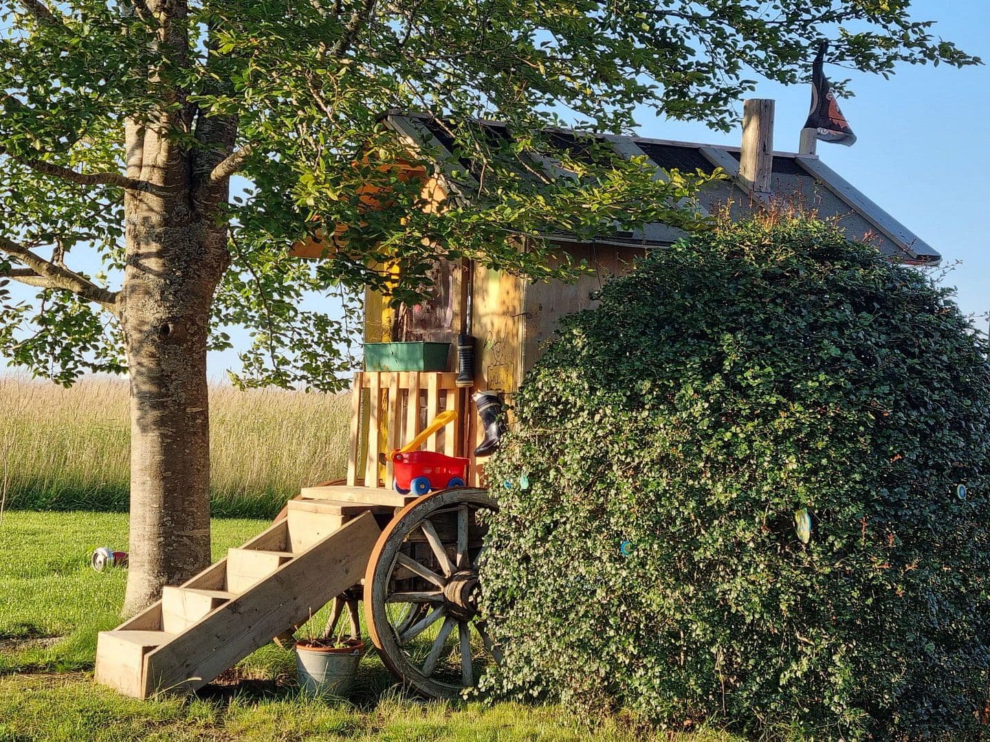 Predaj domu 390 m², pozemek 23.963 m², Friedenweiler, Bádensko-Wurttembersko Predaj domu 390 m², pozemek 23.963 m², Friedenweiler, Bádensko-Wurttembersko