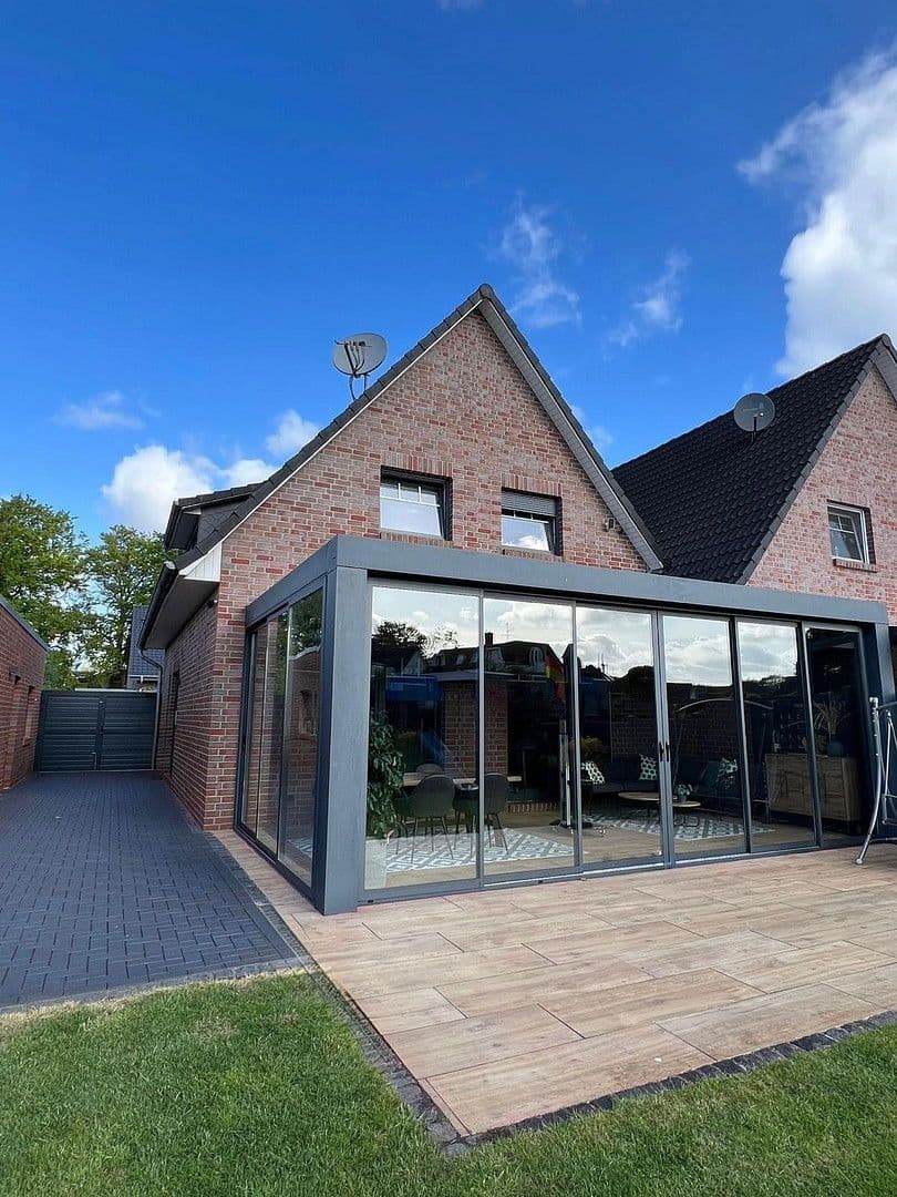 Predaj domu 144 m², pozemek 694 m², Delmenhorst, Dolné Sasko Predaj domu 144 m², pozemek 694 m², Delmenhorst, Dolné Sasko