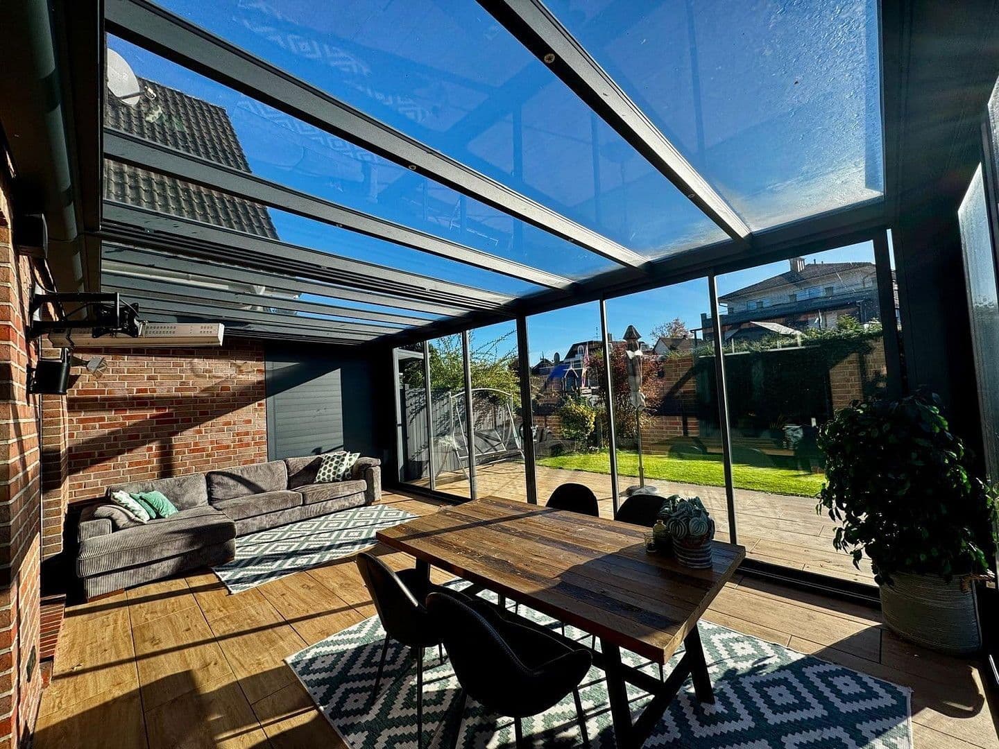 Predaj domu 144 m², pozemek 694 m², Delmenhorst, Dolné Sasko Predaj domu 144 m², pozemek 694 m², Delmenhorst, Dolné Sasko