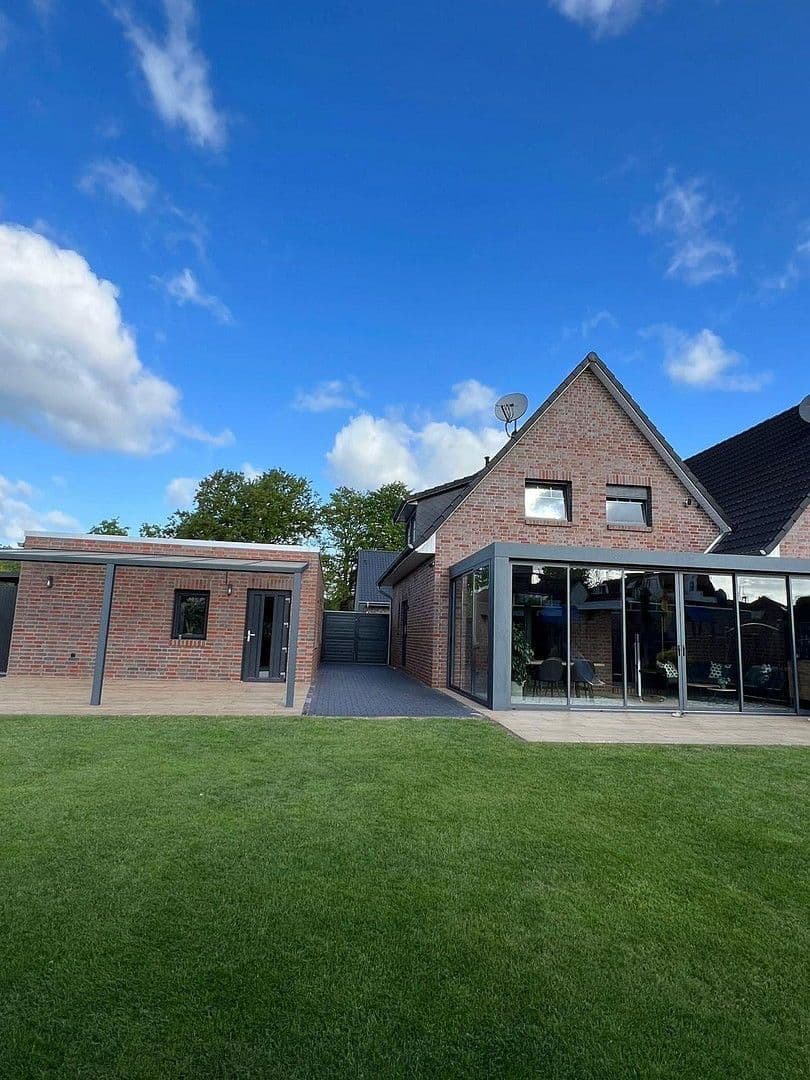 Predaj domu 144 m², pozemek 694 m², Delmenhorst, Dolné Sasko Predaj domu 144 m², pozemek 694 m², Delmenhorst, Dolné Sasko