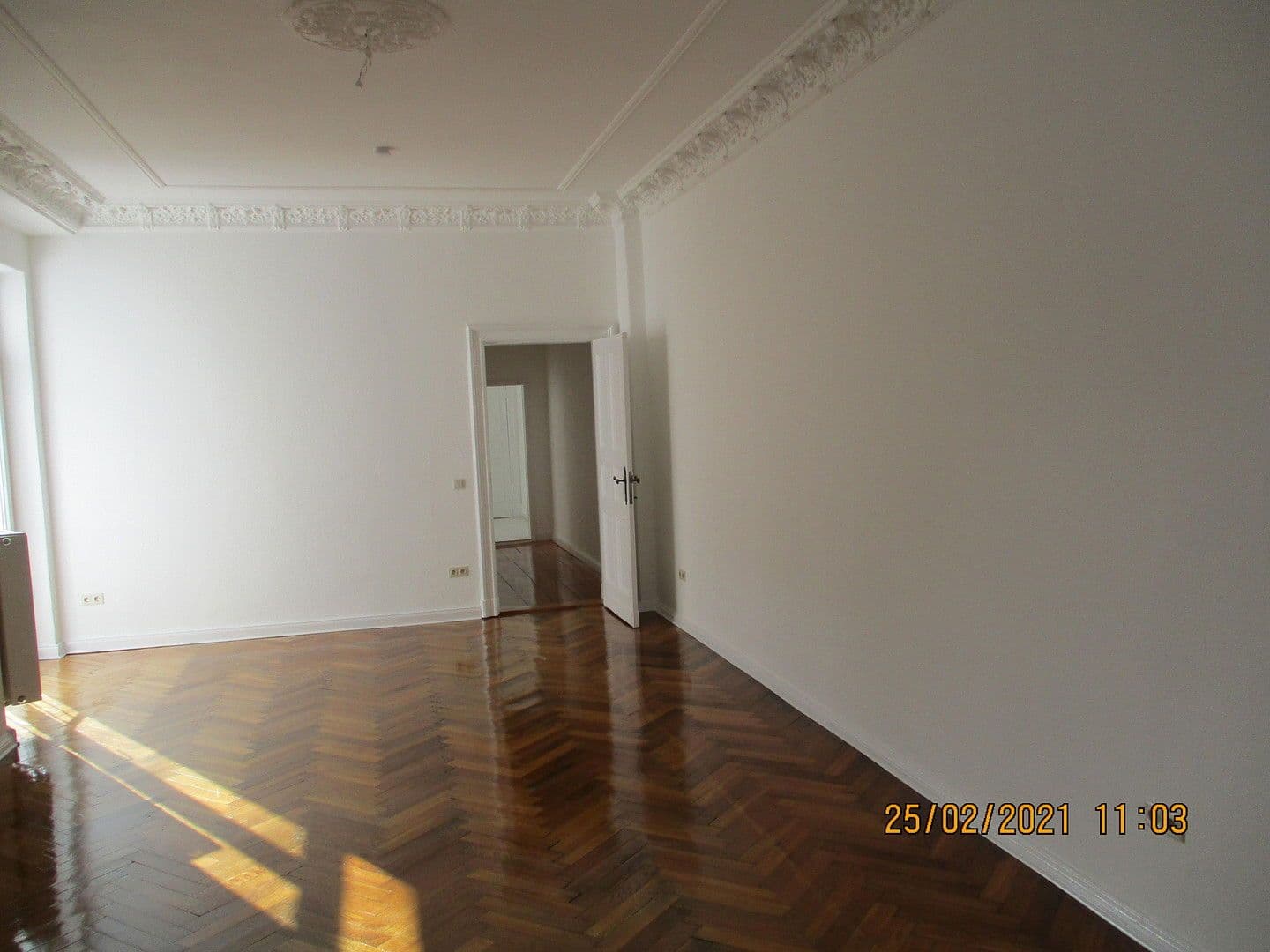 Prenájom bytu 5-izbový 152 m², Berlin, Berlín Prenájom bytu 5-izbový 152 m², Berlin, Berlín