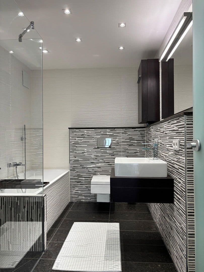 Predaj bytu 5-izbový 143 m², Essen, Severné Porýnie - Westfálsko Predaj bytu 5-izbový 143 m², Essen, Severné Porýnie - Westfálsko