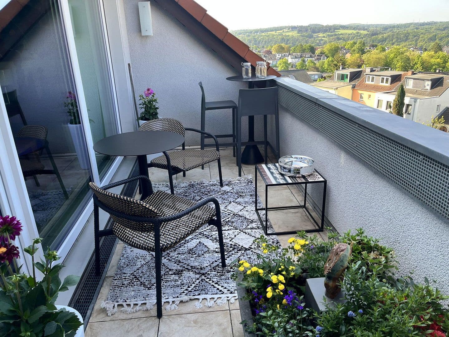 Predaj bytu 5-izbový 143 m², Essen, Severné Porýnie - Westfálsko Predaj bytu 5-izbový 143 m², Essen, Severné Porýnie - Westfálsko