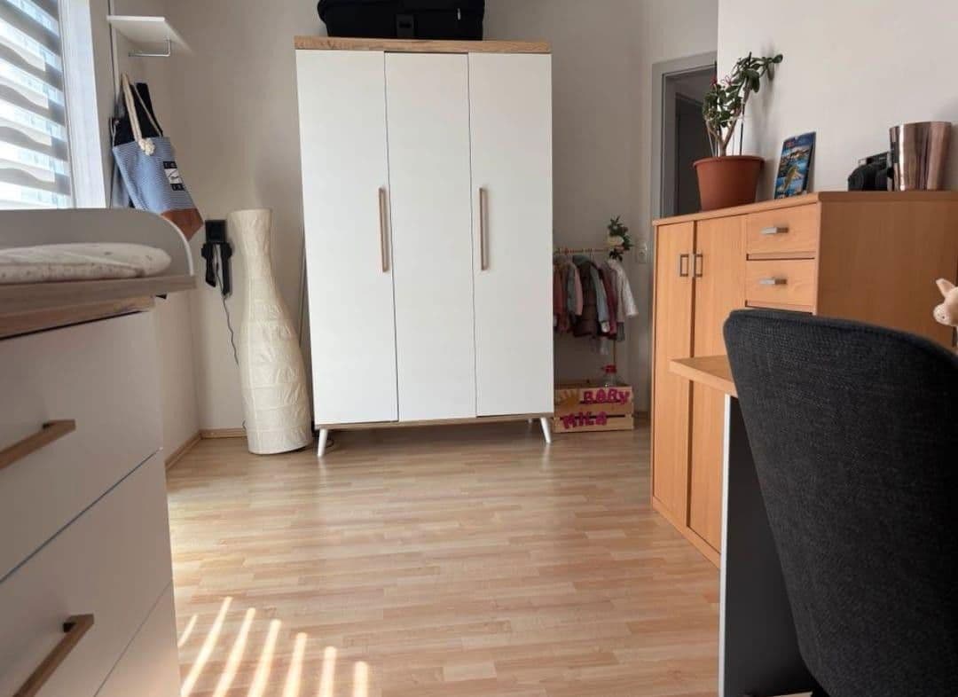 Prenájom bytu 4-izbový 103 m², Reichsdorfstraße 5, Sennfeld, Bavorsko Prenájom bytu 4-izbový 103 m², Reichsdorfstraße 5, Sennfeld, Bavorsko