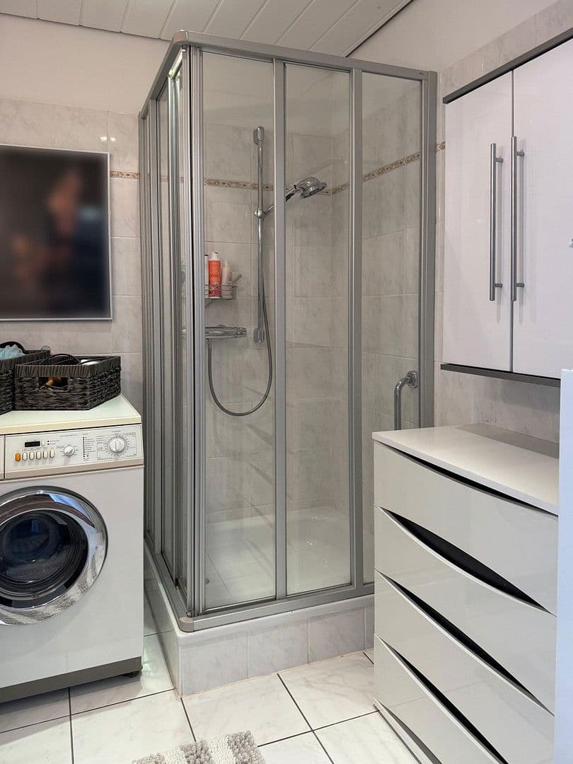 Predaj bytu 3-izbový 82 m², Gräfrather Straße 17, Solingen, Severné Porýnie - Westfálsko Predaj bytu 3-izbový 82 m², Gräfrather Straße 17, Solingen, Severné Porýnie - Westfálsko