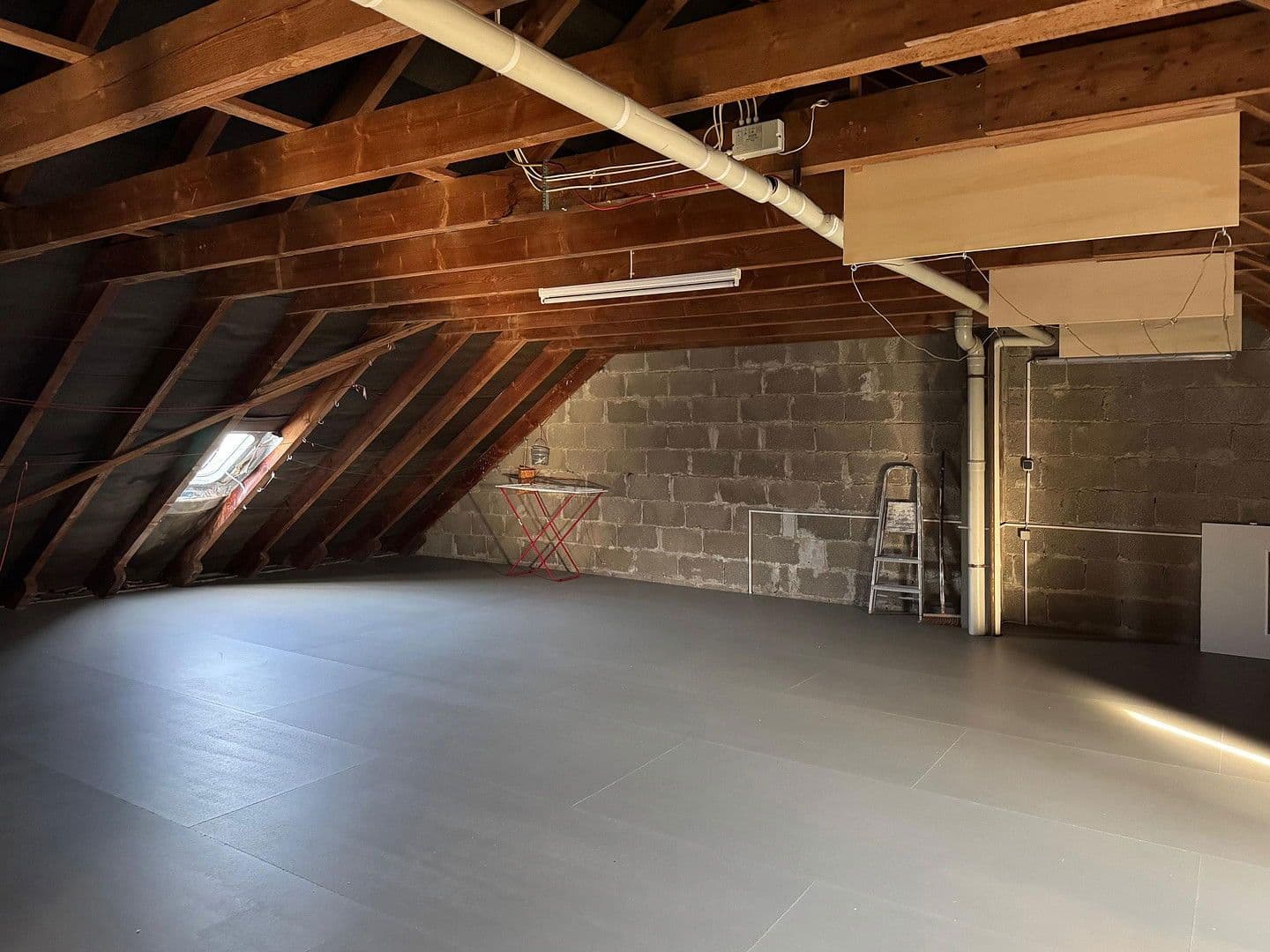 Predaj bytu 3-izbový 82 m², Gräfrather Straße 17, Solingen, Severné Porýnie - Westfálsko Predaj bytu 3-izbový 82 m², Gräfrather Straße 17, Solingen, Severné Porýnie - Westfálsko