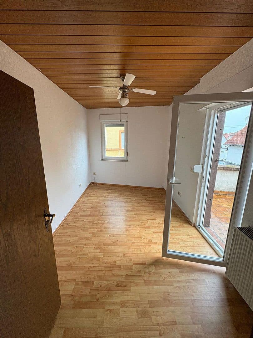 Predaj domu 206 m², pozemek 280 m², Ludwigshafen, Porýnie-Falcko Predaj domu 206 m², pozemek 280 m², Ludwigshafen, Porýnie-Falcko