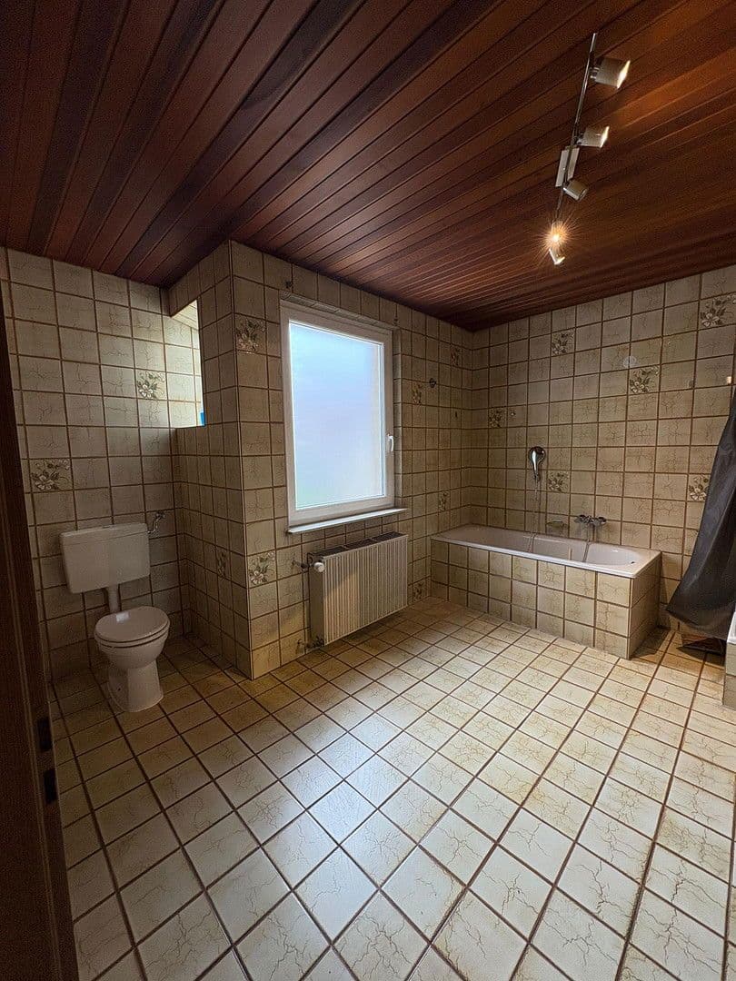 Predaj domu 206 m², pozemek 280 m², Ludwigshafen, Porýnie-Falcko Predaj domu 206 m², pozemek 280 m², Ludwigshafen, Porýnie-Falcko