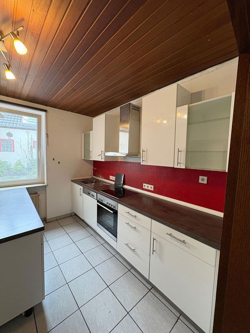 Predaj domu 206 m², pozemek 280 m², Ludwigshafen, Porýnie-Falcko Predaj domu 206 m², pozemek 280 m², Ludwigshafen, Porýnie-Falcko