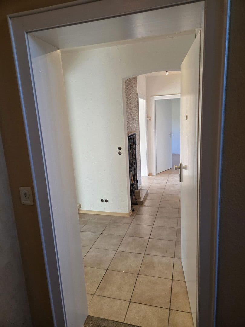 Prenájom bytu 3-izbový 72 m², Lauterburgstr. 11a, Coburg, Bavorsko Prenájom bytu 3-izbový 72 m², Lauterburgstr. 11a, Coburg, Bavorsko