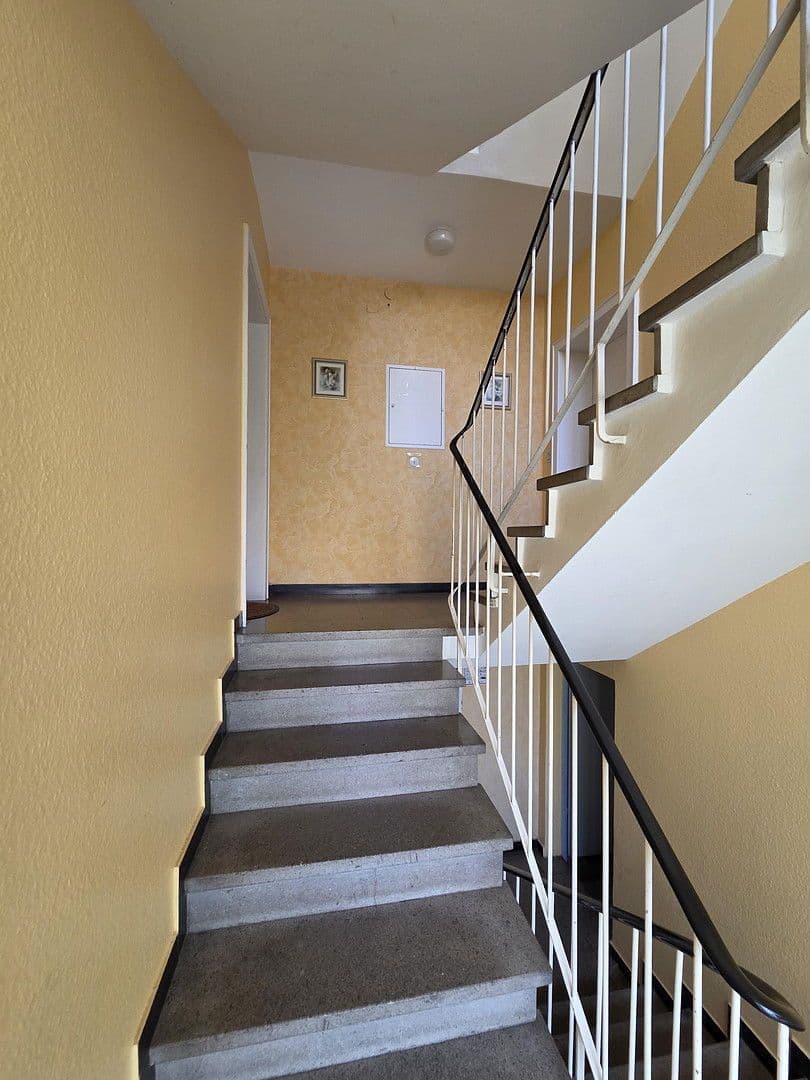 Prenájom bytu 3-izbový 72 m², Lauterburgstr. 11a, Coburg, Bavorsko Prenájom bytu 3-izbový 72 m², Lauterburgstr. 11a, Coburg, Bavorsko