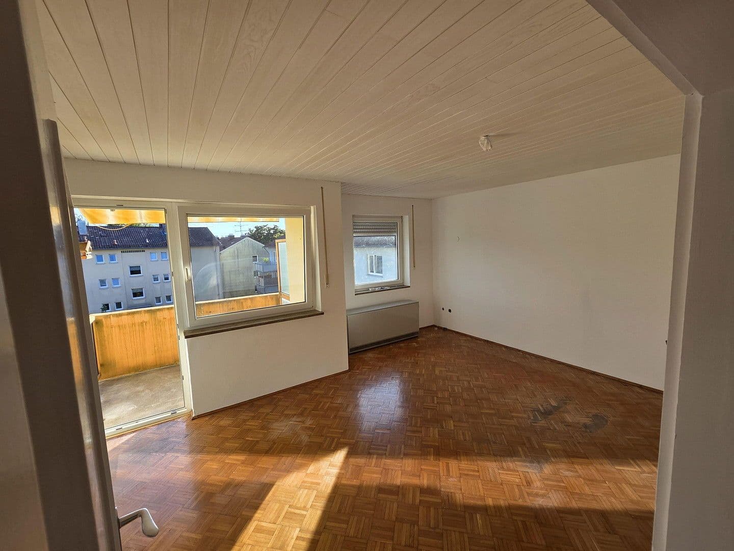 Prenájom bytu 3-izbový 72 m², Lauterburgstr. 11a, Coburg, Bavorsko Prenájom bytu 3-izbový 72 m², Lauterburgstr. 11a, Coburg, Bavorsko