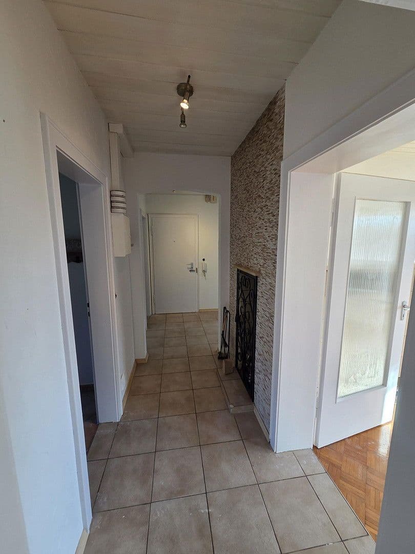 Prenájom bytu 3-izbový 72 m², Lauterburgstr. 11a, Coburg, Bavorsko Prenájom bytu 3-izbový 72 m², Lauterburgstr. 11a, Coburg, Bavorsko