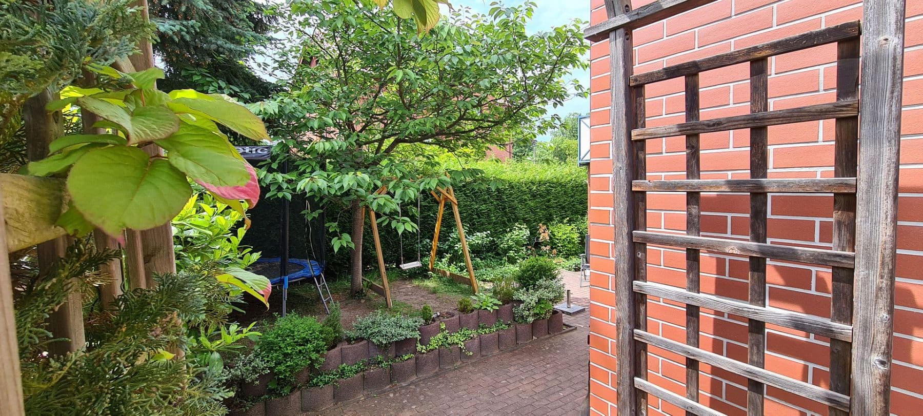 Prenájom bytu 4-izbový 88 m², Suhl, Durínsko Prenájom bytu 4-izbový 88 m², Suhl, Durínsko