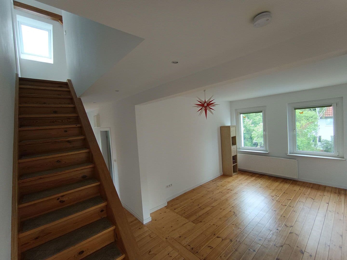 Predaj domu 190 m², pozemek 890 m², Mozartstrasse 29, Fredersdorf-Vogelsdorf, Brandenbursko Predaj domu 190 m², pozemek 890 m², Mozartstrasse 29, Fredersdorf-Vogelsdorf, Brandenbursko