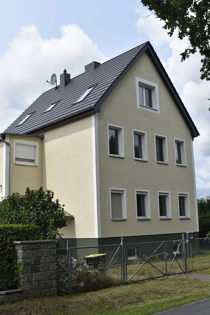 Predaj domu 190 m², pozemek 890 m², Mozartstrasse 29, Fredersdorf-Vogelsdorf, Brandenbursko Predaj domu 190 m², pozemek 890 m², Mozartstrasse 29, Fredersdorf-Vogelsdorf, Brandenbursko