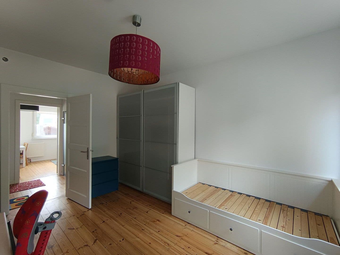 Predaj domu 190 m², pozemek 890 m², Mozartstrasse 29, Fredersdorf-Vogelsdorf, Brandenbursko Predaj domu 190 m², pozemek 890 m², Mozartstrasse 29, Fredersdorf-Vogelsdorf, Brandenbursko