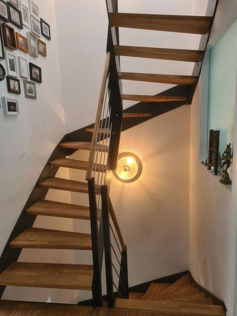 Predaj domu 206 m², pozemek 234 m², Konstanz, Bádensko-Wurttembersko Predaj domu 206 m², pozemek 234 m², Konstanz, Bádensko-Wurttembersko