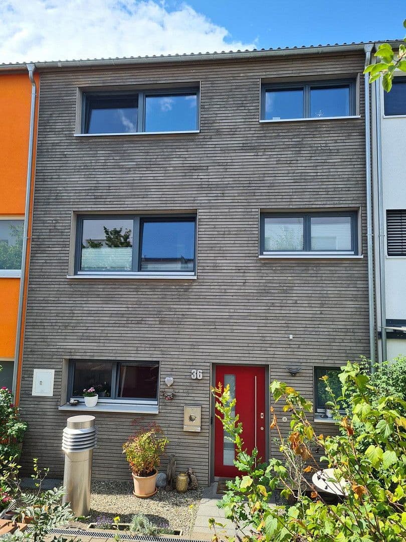 Predaj domu 206 m², pozemek 234 m², Konstanz, Bádensko-Wurttembersko Predaj domu 206 m², pozemek 234 m², Konstanz, Bádensko-Wurttembersko