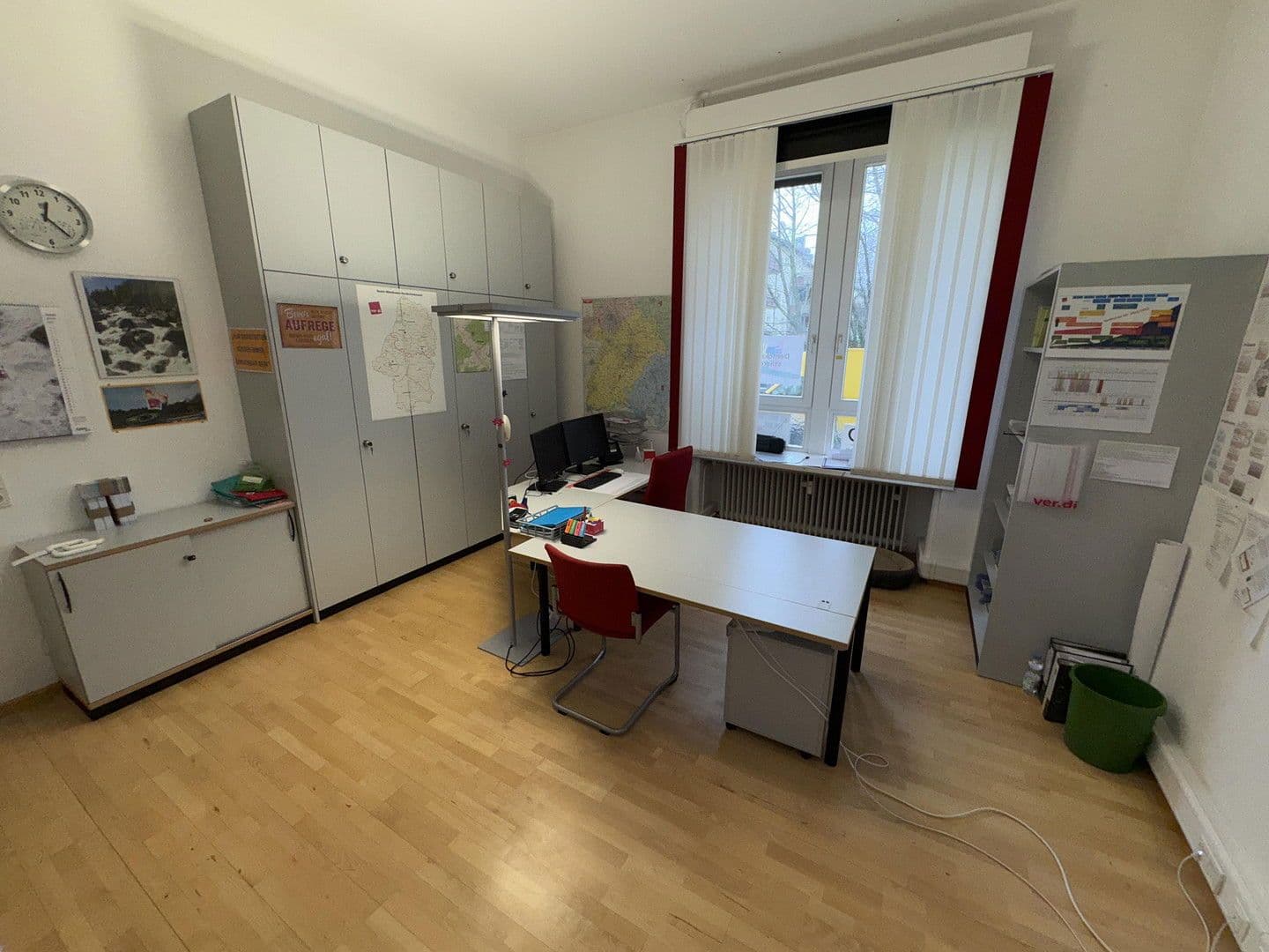 Prenájom kancelárie 130 m², Baden-Baden, Bádensko-Wurttembersko Prenájom kancelárie 130 m², Baden-Baden, Bádensko-Wurttembersko