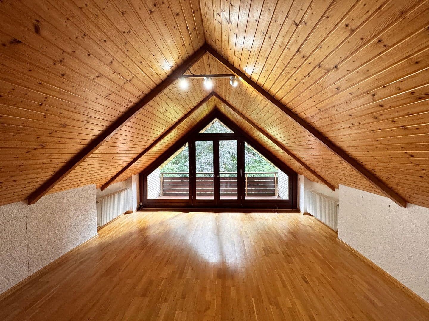 Predaj domu 182 m², pozemek 725 m², Theodor-Storm-Straße 35, Brunsbüttel, Šlezvicko-Holštajnsko Predaj domu 182 m², pozemek 725 m², Theodor-Storm-Straße 35, Brunsbüttel, Šlezvicko-Holštajnsko