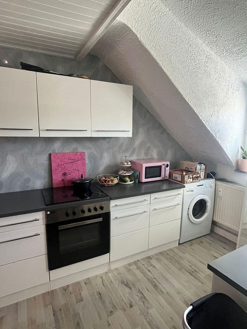 Prenájom bytu 2-izbový 49 m², Moerserstr.298, Duisburg, Severné Porýnie - Westfálsko Prenájom bytu 2-izbový 49 m², Moerserstr.298, Duisburg, Severné Porýnie - Westfálsko