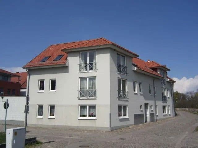 Prenájom bytu 3-izbový 89 m², Gleviner Mauer 22, Güstrow, Meklenbursko-Predpomoransko Prenájom bytu 3-izbový 89 m², Gleviner Mauer 22, Güstrow, Meklenbursko-Predpomoransko