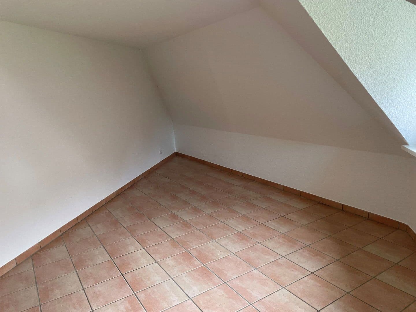 Prenájom bytu 3-izbový 116 m², Quickborn, Šlezvicko-Holštajnsko Prenájom bytu 3-izbový 116 m², Quickborn, Šlezvicko-Holštajnsko