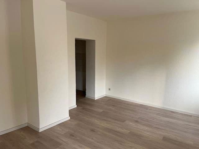 Prenájom bytu 2-izbový 42 m², Lindenstraße 3, Rackwitz, Sasko Prenájom bytu 2-izbový 42 m², Lindenstraße 3, Rackwitz, Sasko