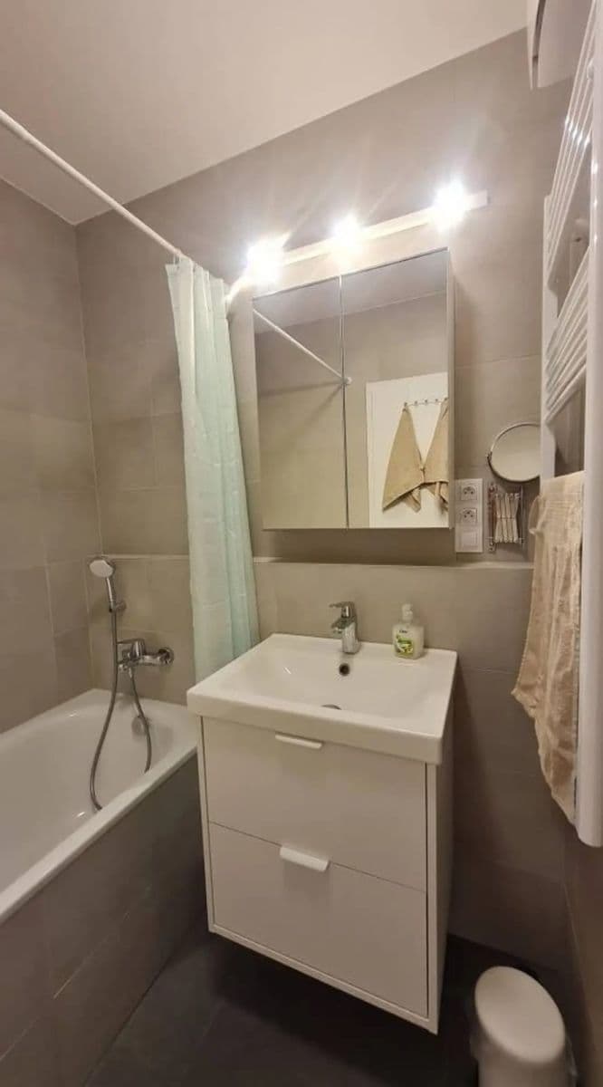 Predaj bytu 2-izbový 51 m², Mateja Encingera, Devínska Nová Ves, Bratislavský kraj Predaj bytu 2-izbový 51 m², Mateja Encingera, Devínska Nová Ves, Bratislavský kraj