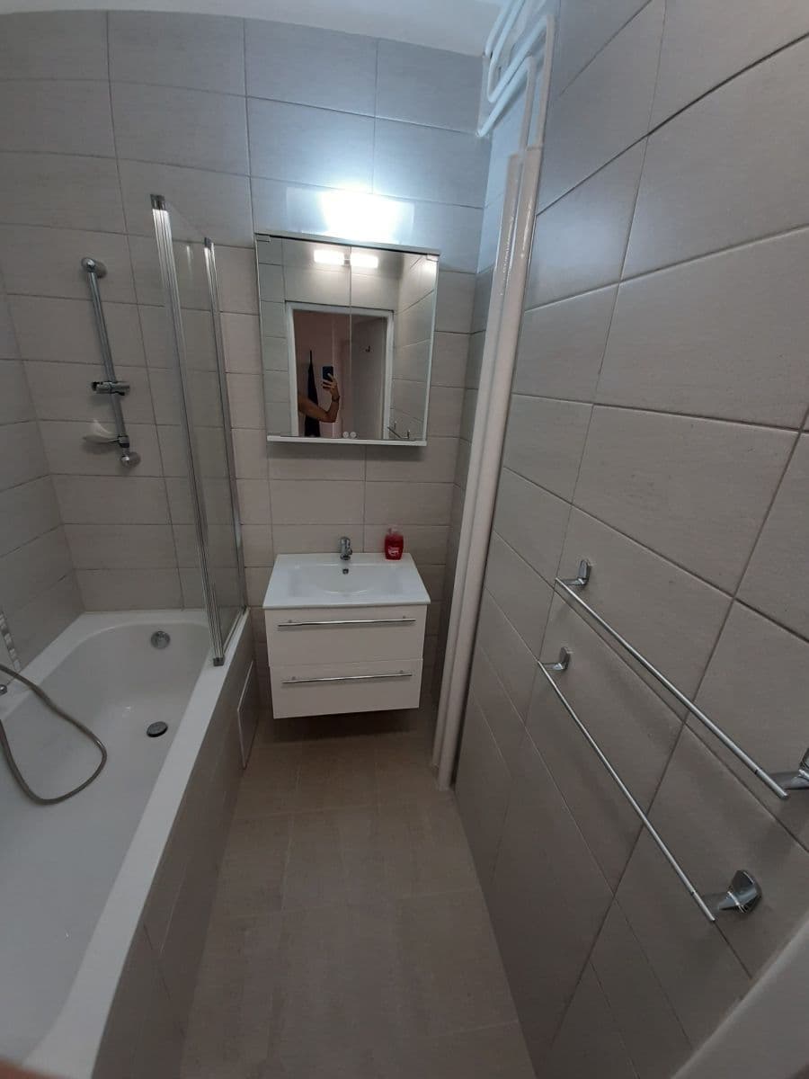 Prenájom bytu 2-izbový 61 m², Kubánské náměstí, Praha, Praha Prenájom bytu 2-izbový 61 m², Kubánské náměstí, Praha, Praha