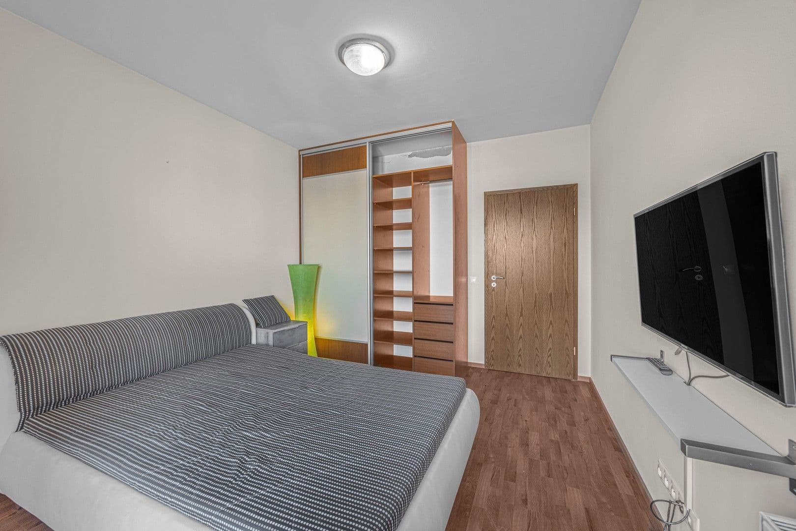 Prenájom bytu 2-izbový 56 m², Pickova, Praha, Praha Prenájom bytu 2-izbový 56 m², Pickova, Praha, Praha