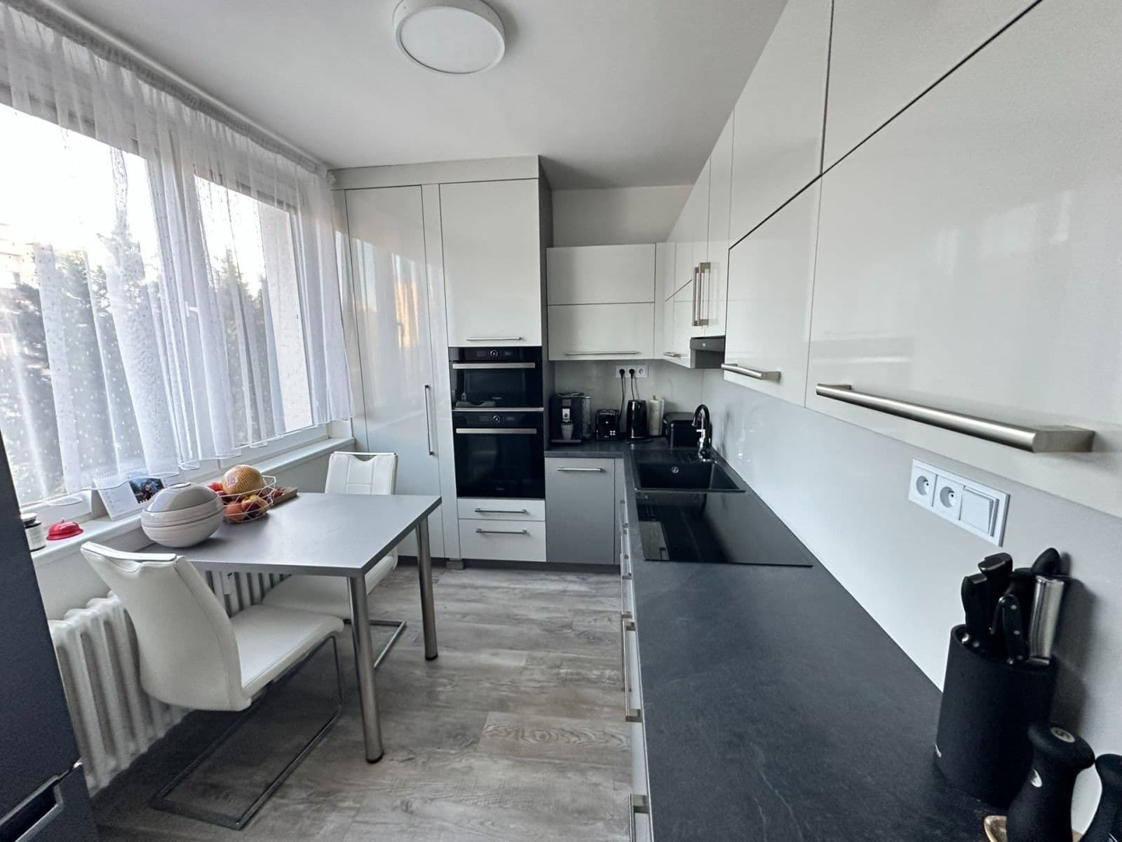 Predaj bytu 3-izbový 76 m², Na Radouči, Mladá Boleslav, Středočeský kraj Predaj bytu 3-izbový 76 m², Na Radouči, Mladá Boleslav, Středočeský kraj