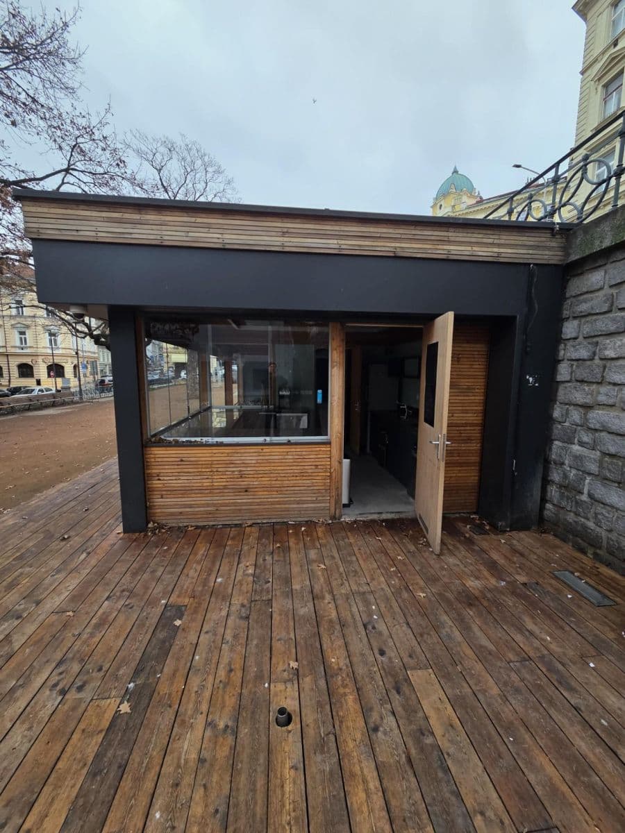 Prenájom nebytového priestoru 124 m², Kostnické náměstí, Praha, Praha Prenájom nebytového priestoru 124 m², Kostnické náměstí, Praha, Praha