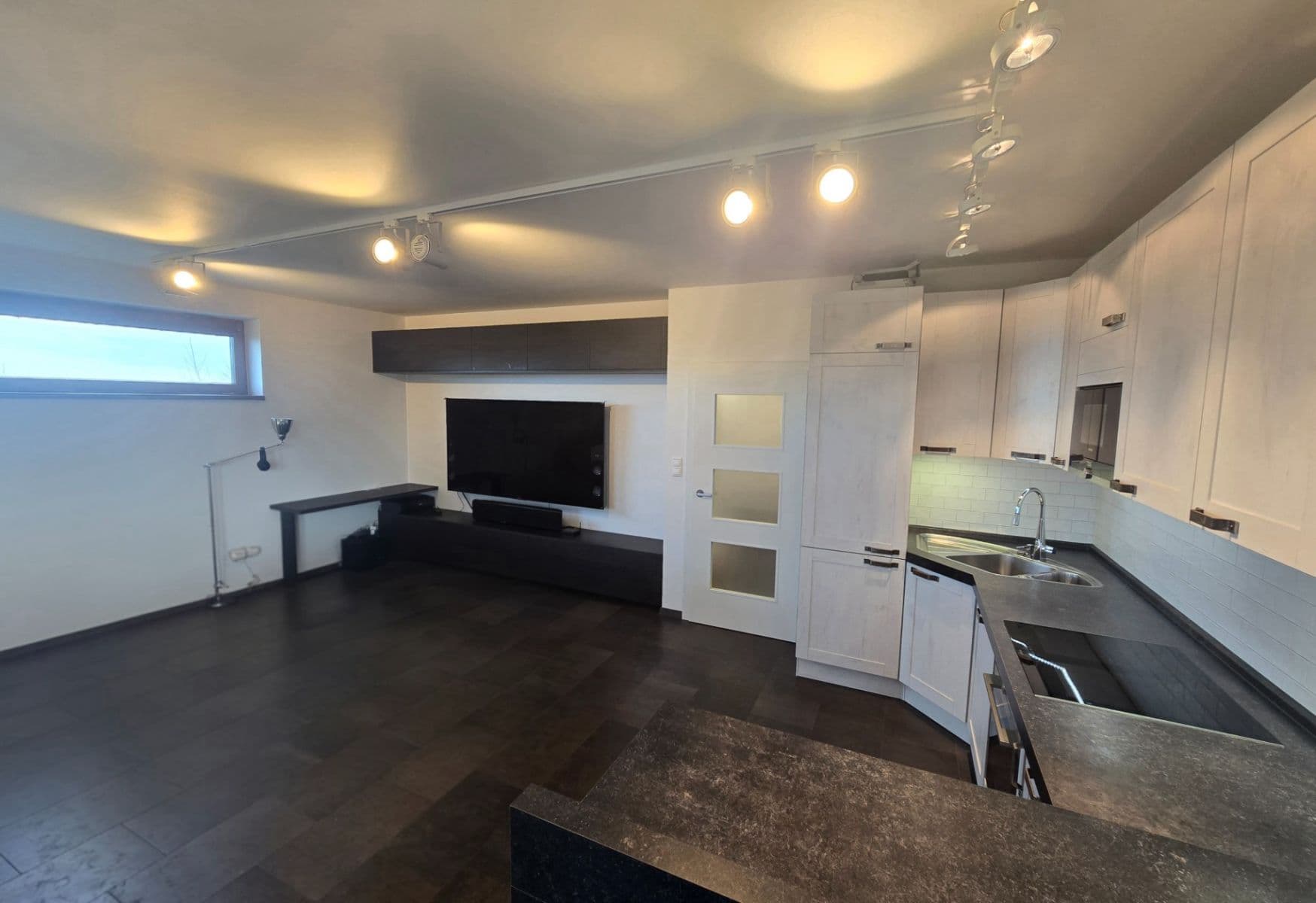 Prenájom bytu 2-izbový 64 m², Lanžhotská, Praha, Praha Prenájom bytu 2-izbový 64 m², Lanžhotská, Praha, Praha