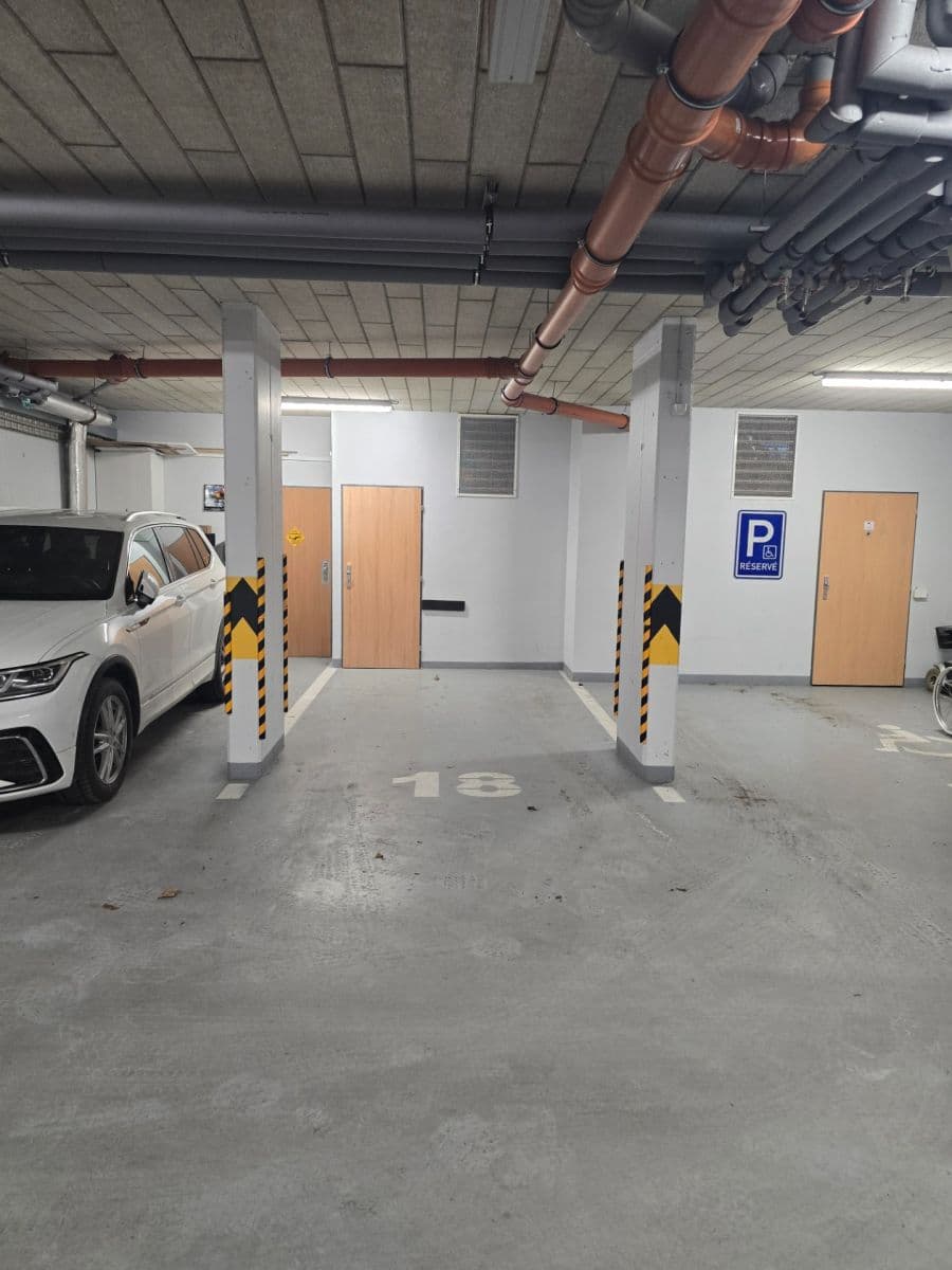 Prenájom bytu 2-izbový 64 m², Lanžhotská, Praha, Praha Prenájom bytu 2-izbový 64 m², Lanžhotská, Praha, Praha