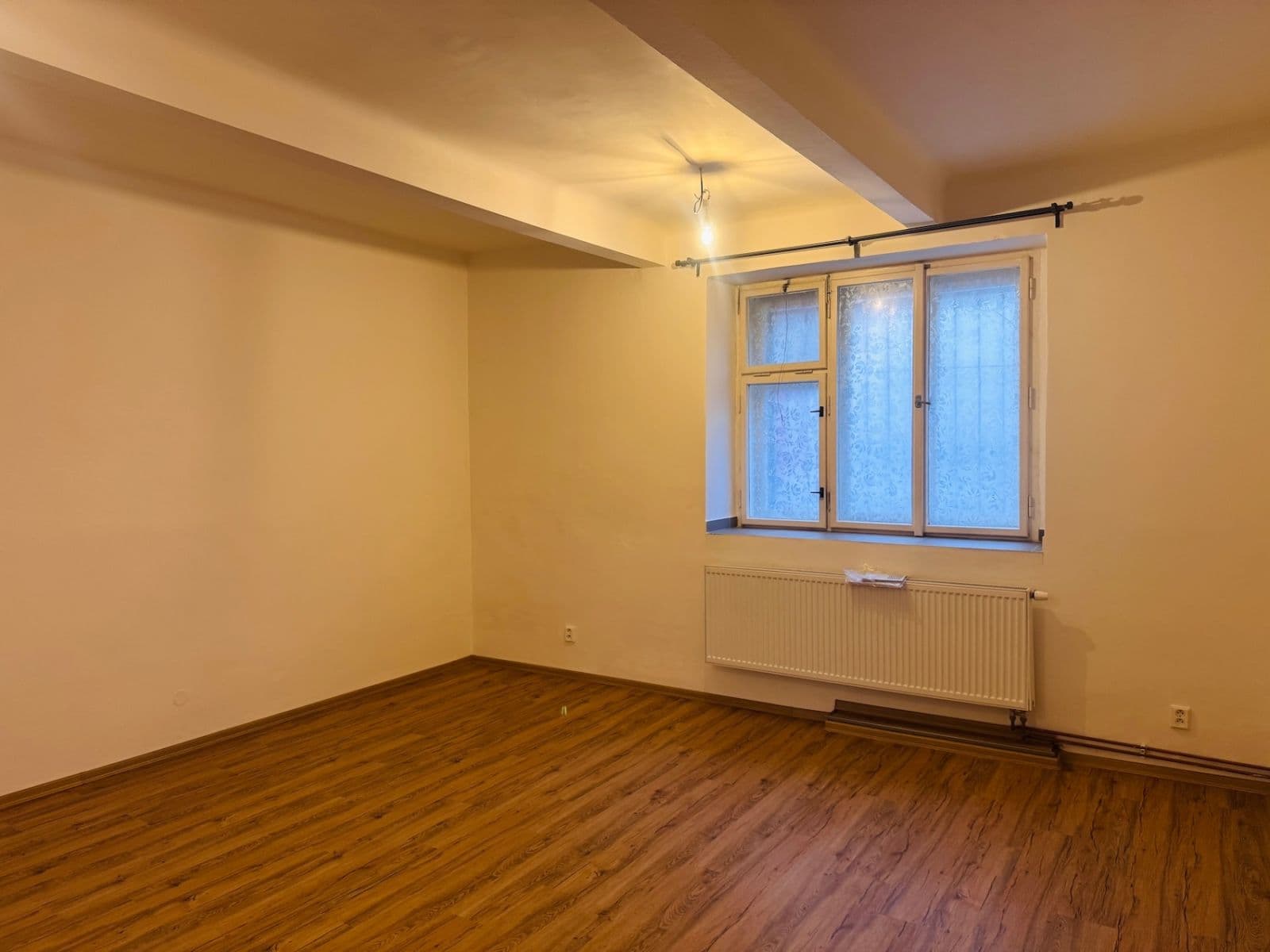 Prenájom bytu 2-izbový 55 m², Na Jezerce, Praha, Praha Prenájom bytu 2-izbový 55 m², Na Jezerce, Praha, Praha