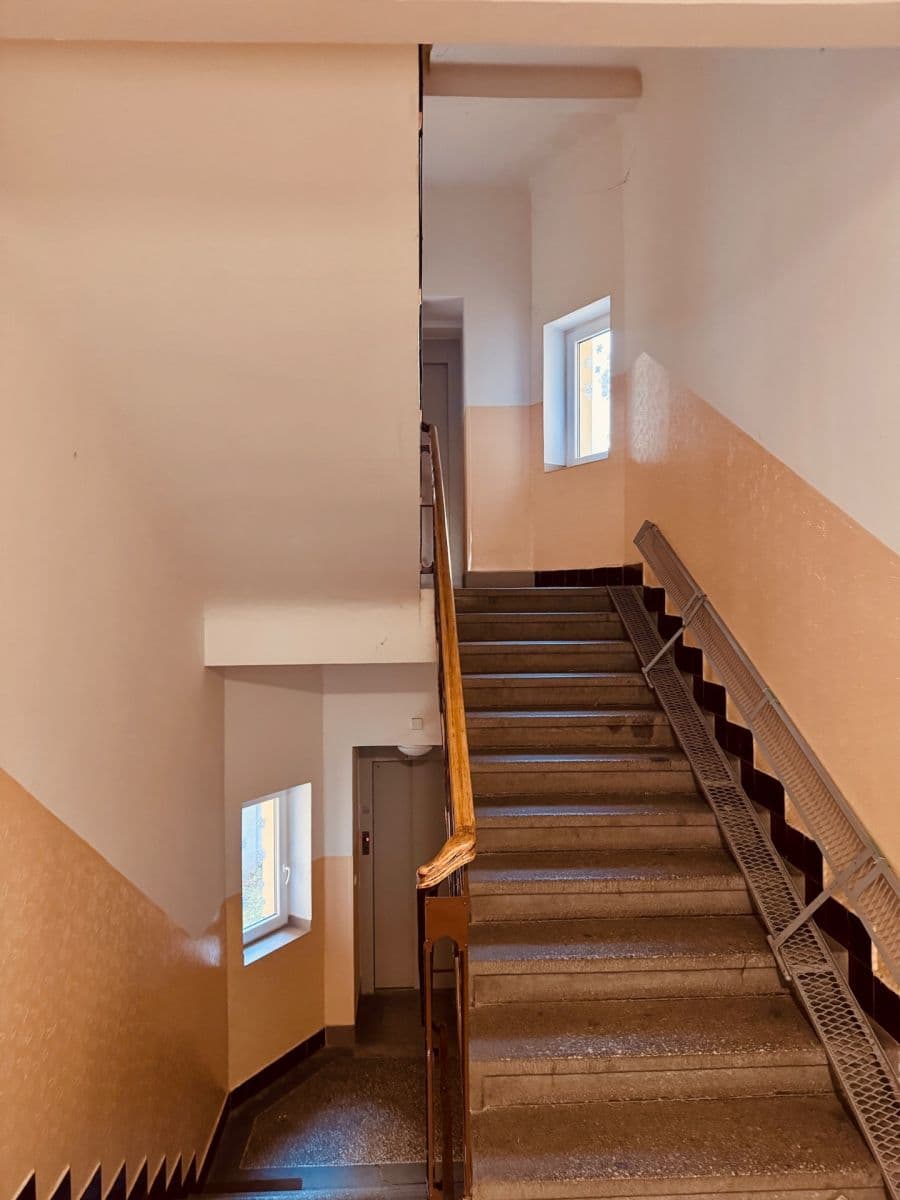 Prenájom bytu 2-izbový 55 m², Na Jezerce, Praha, Praha Prenájom bytu 2-izbový 55 m², Na Jezerce, Praha, Praha