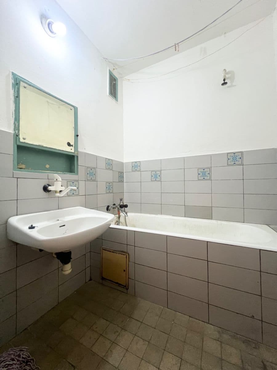 Predaj bytu 3-izbový 72 m², Benešovo nábřeží, Zlín, Zlínský kraj Predaj bytu 3-izbový 72 m², Benešovo nábřeží, Zlín, Zlínský kraj