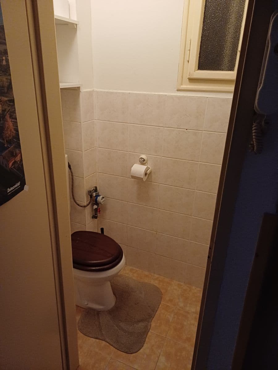 Prenájom bytu 2-izbový 49 m², Ostrovského, Praha, Praha Prenájom bytu 2-izbový 49 m², Ostrovského, Praha, Praha